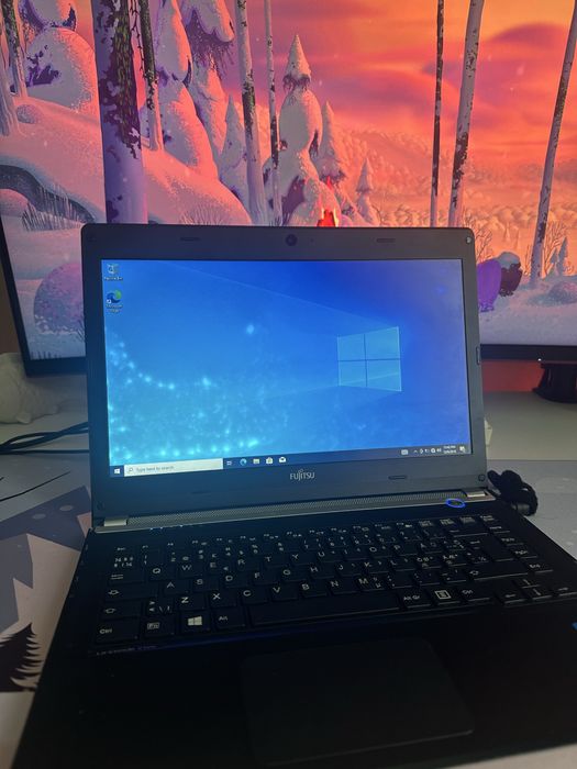 Laptop Fujitsu.
