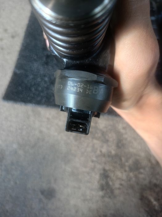 Injectoare golf 5 70 de Lei Buc