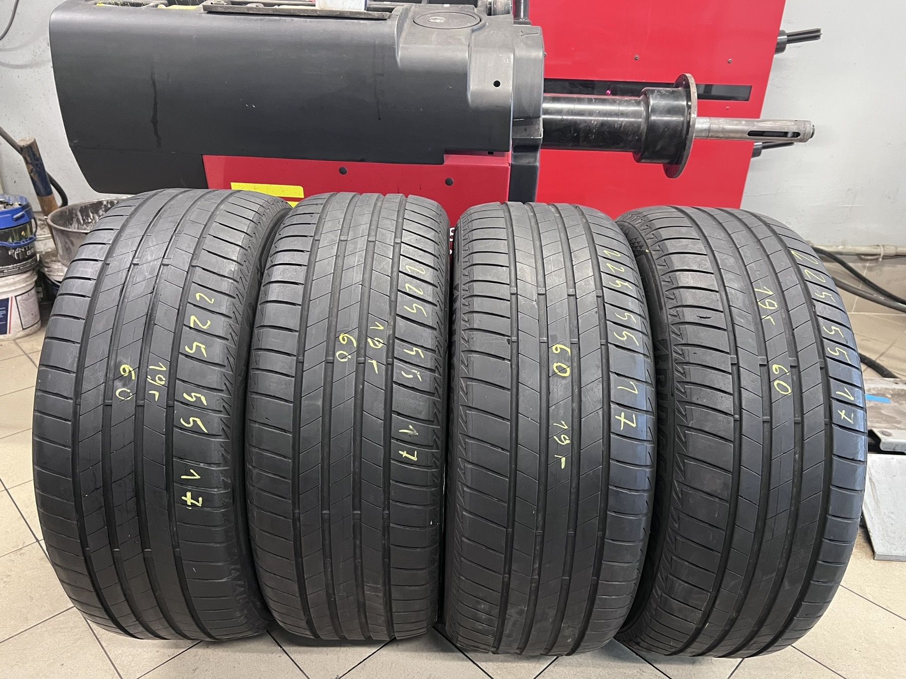 Летни гуми 225/55 R17 Bridgestone