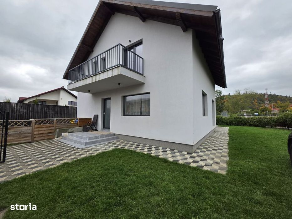 Casa individuala cu 4 camere, Nisipului, Cristian