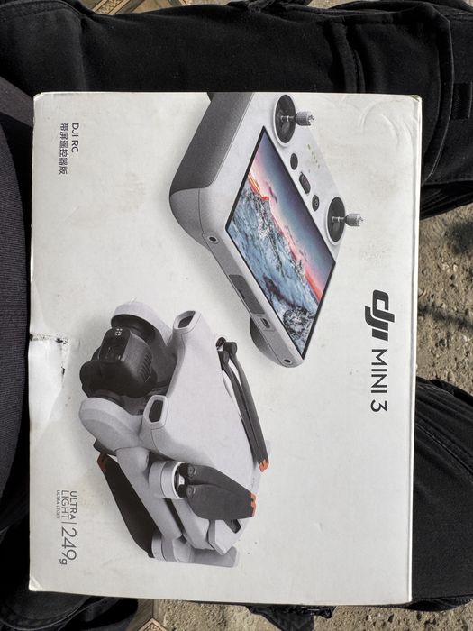 Drona DJI Mini 3 + Smart Controller, 4K HDR