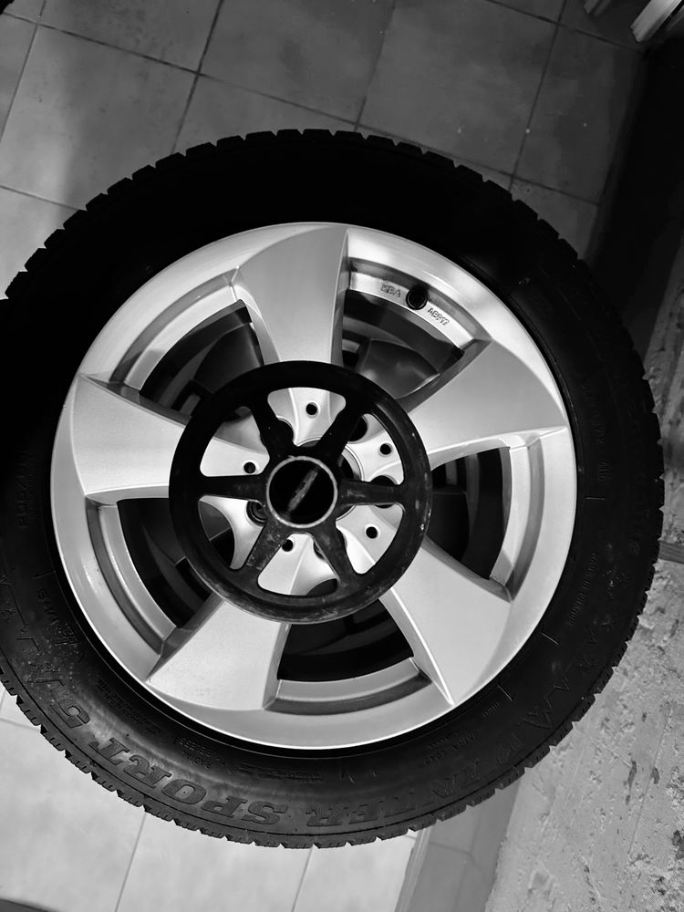 Jante Mercedes cu Anvelope de Iarna - DUNLOP WINTER SPORT 205/60/16/