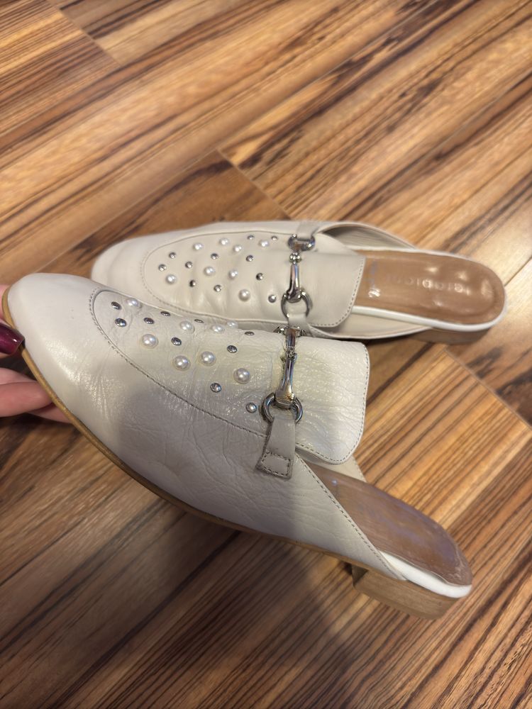 Papuci piele tip GUCCI,cu perle.