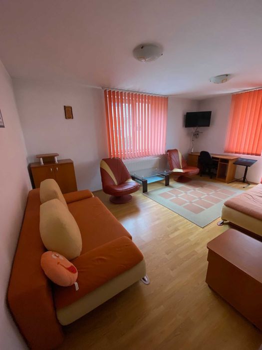 Inchiriez apartament  1 camera, Floresti, Eroilor