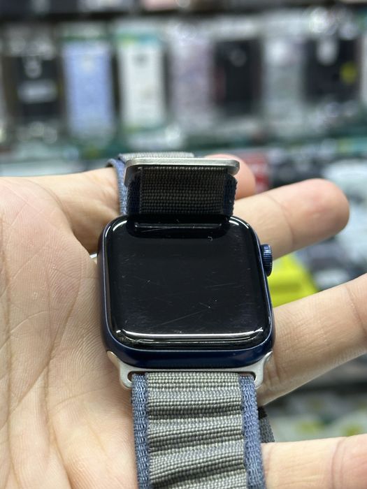 iwatch 6 . 44mm. blou