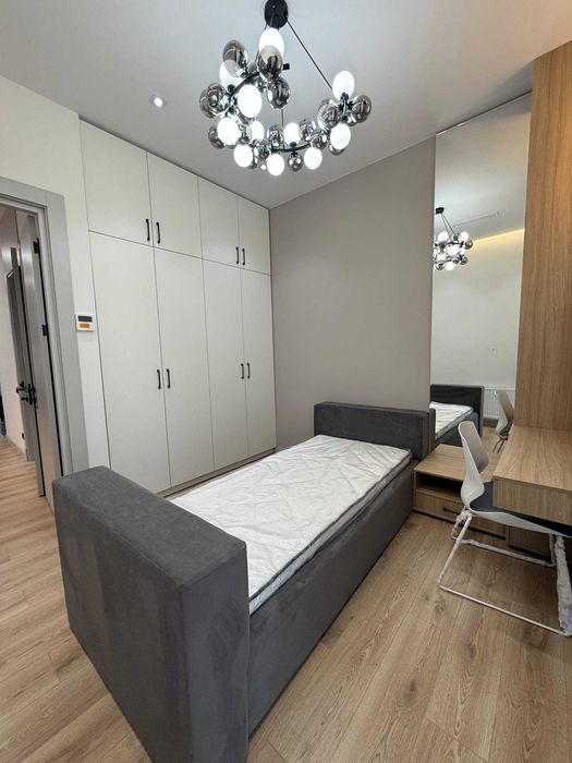 СРОЧНО! СРОЧНО! ПРОДАЁТСЯ КВАРТИРА 3/8/12. ЖК/Parkwood/Мирабад 13/045*