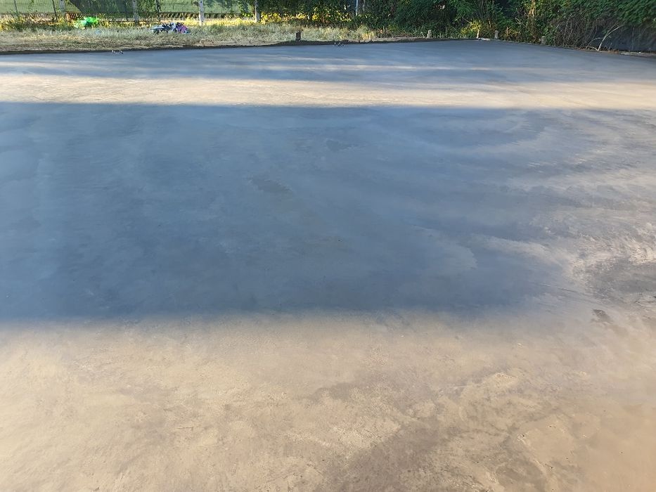 Constructie hala demontabila pe suruburi 10x20m cu livrare
