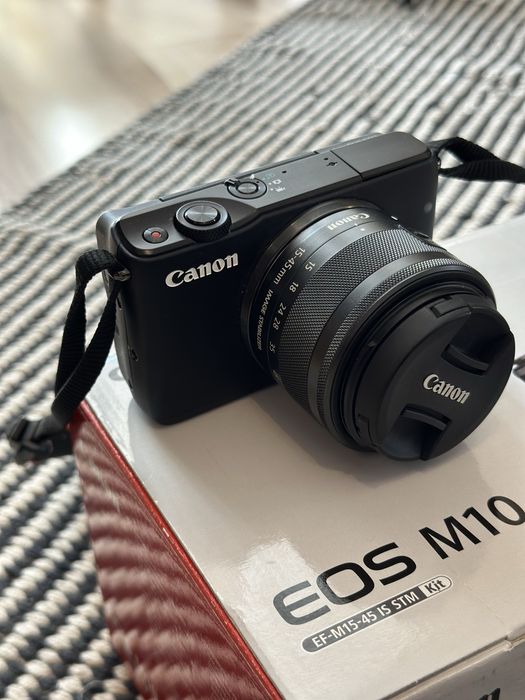 Canon EOS M10 (черен) + обектив Canon EF-M 15-45mm f/3.5-6.3 IS STM