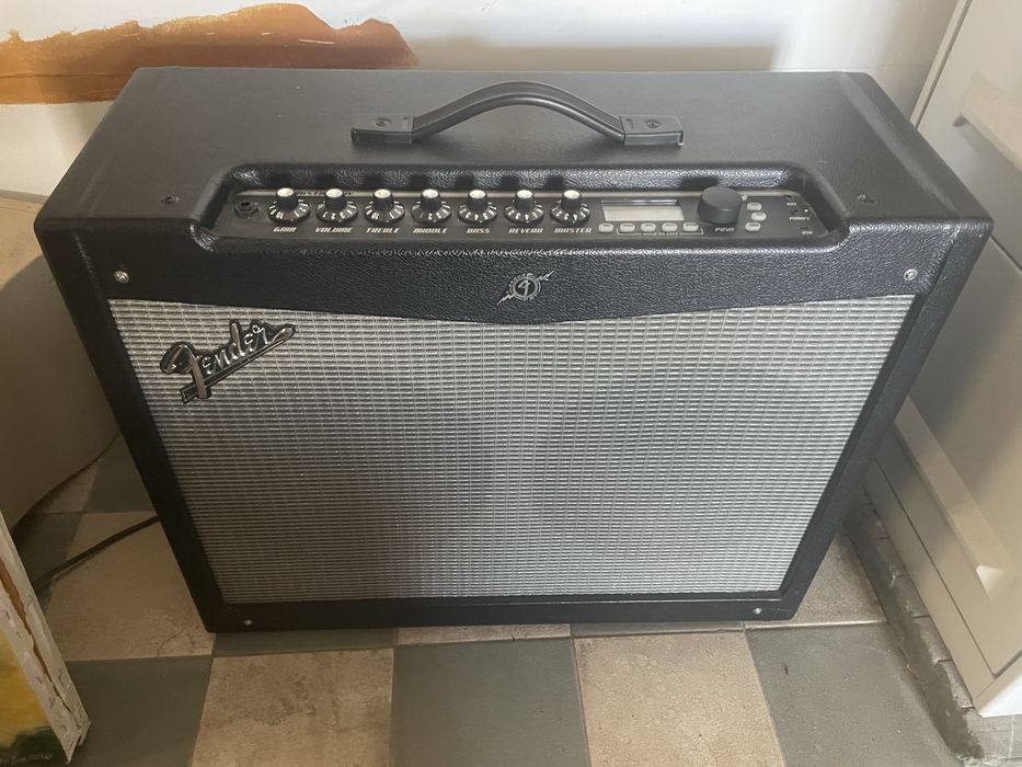 Fender Mustang IV V2
