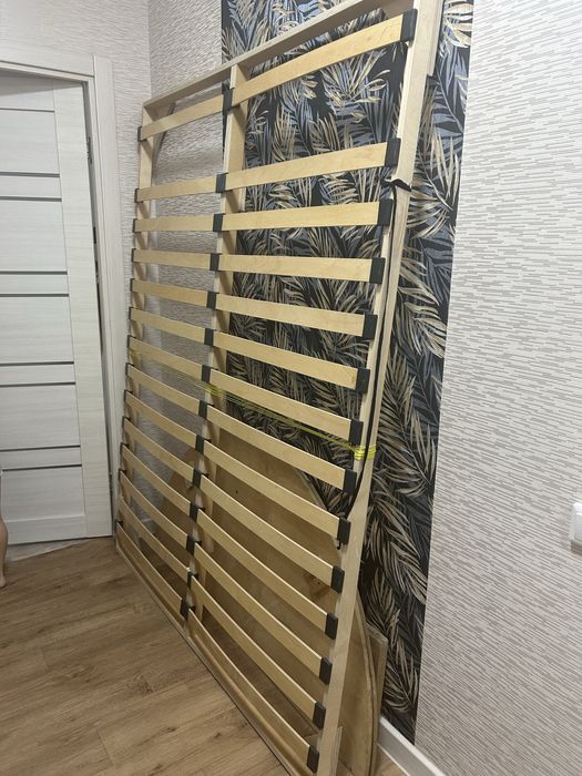 Продам двухспальную кровать