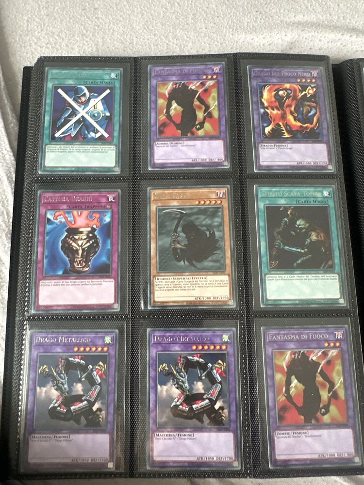 Set carti Yugioh vechi si rare(la bucata)