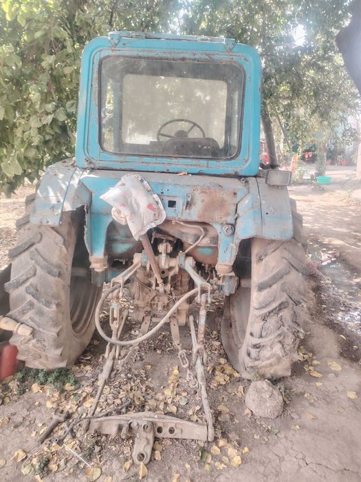 Traktor kanplekt sotildi