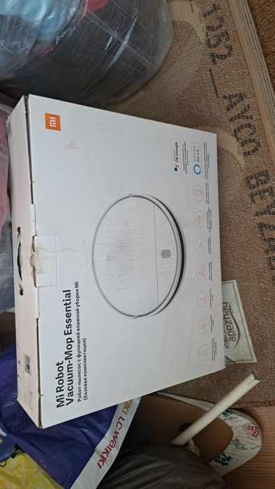 Продавам Прахосмукачка Робот 
Изпращам по еконт и спиди с