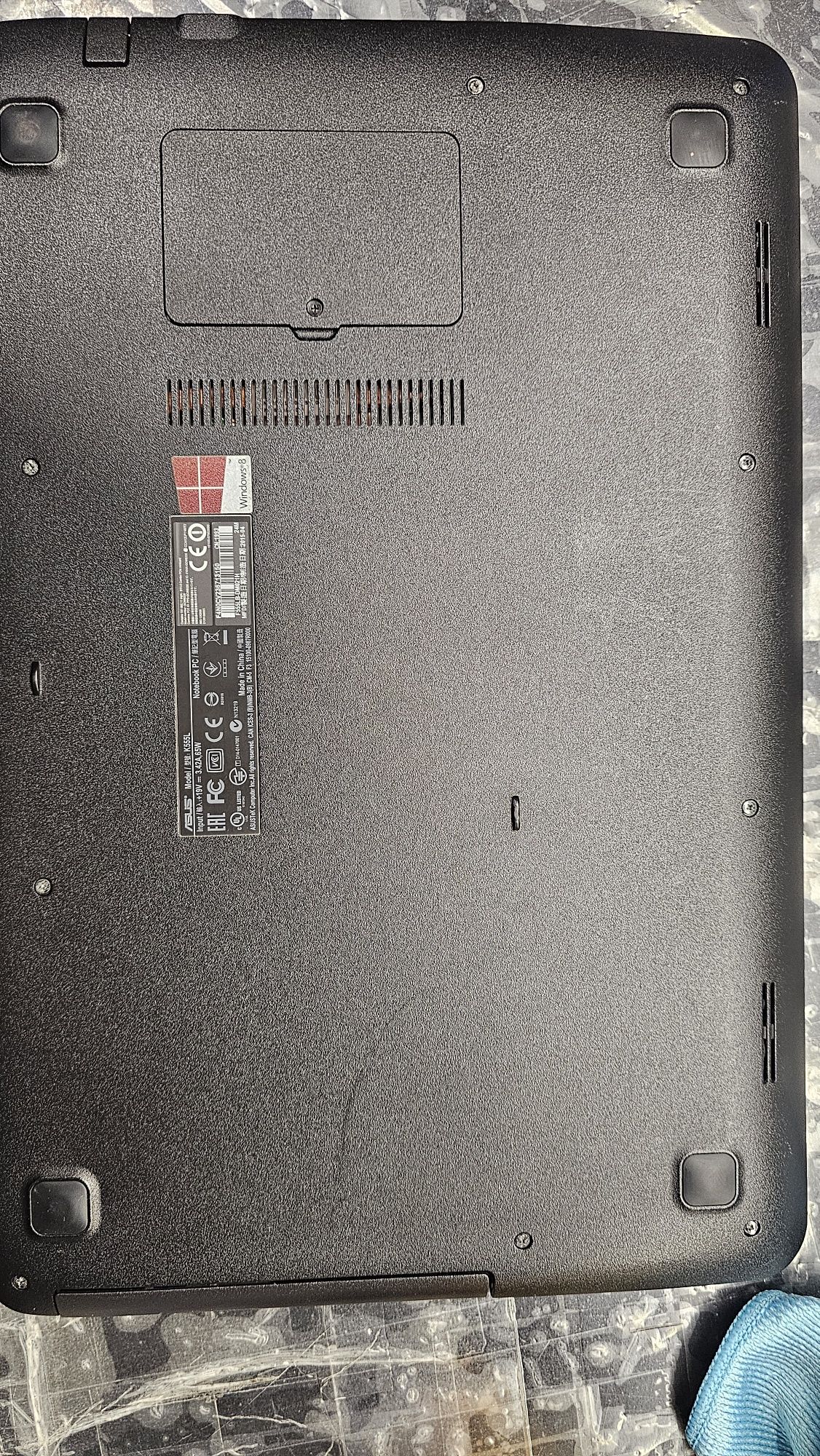 Лаптоп Asus K555L