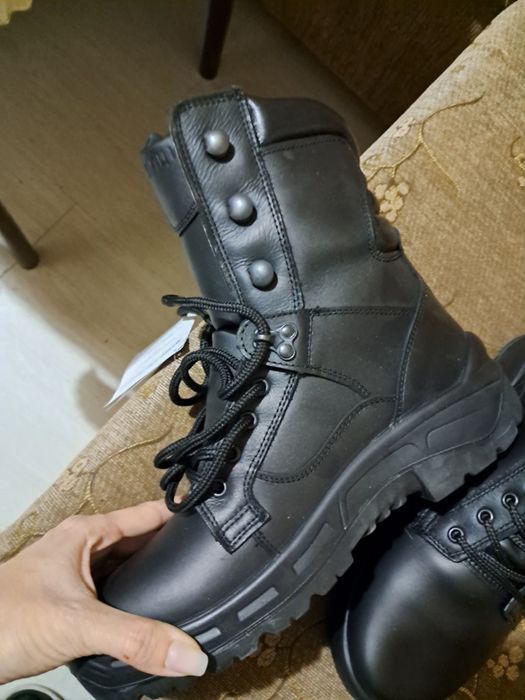 Кожени полицейски боти и обувки