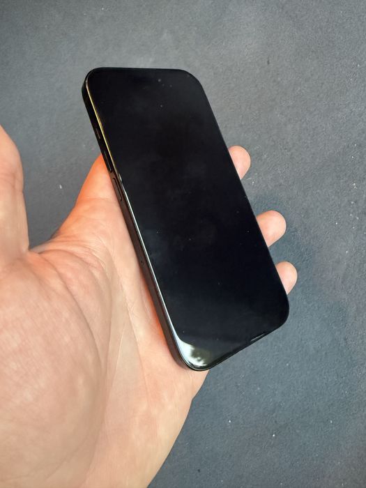 iPhone 15 pro заключен