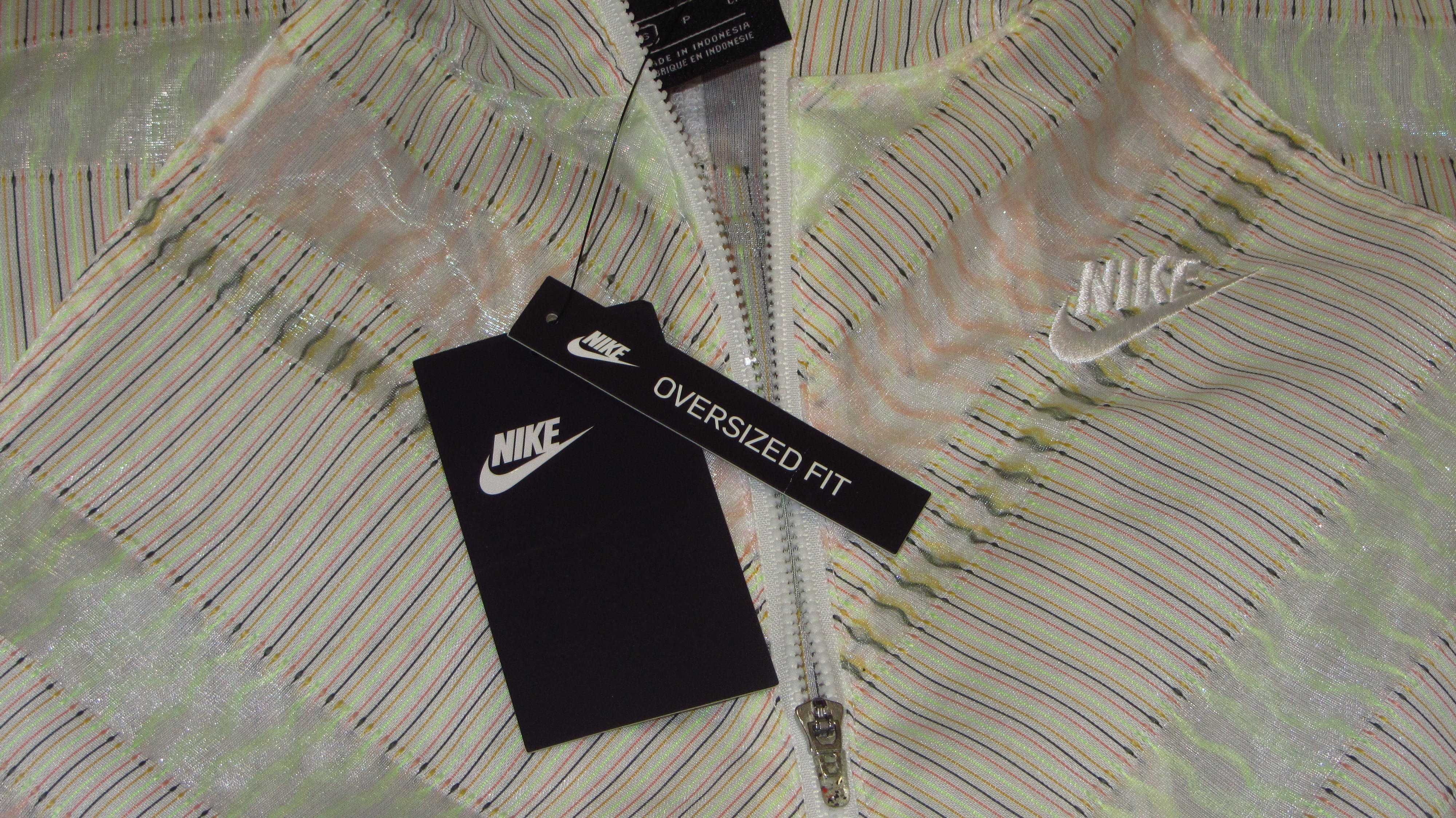 Nike ново яке за бягане, oversized, S-M