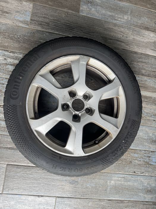 Set roti audi cauciucuri 205/60/16