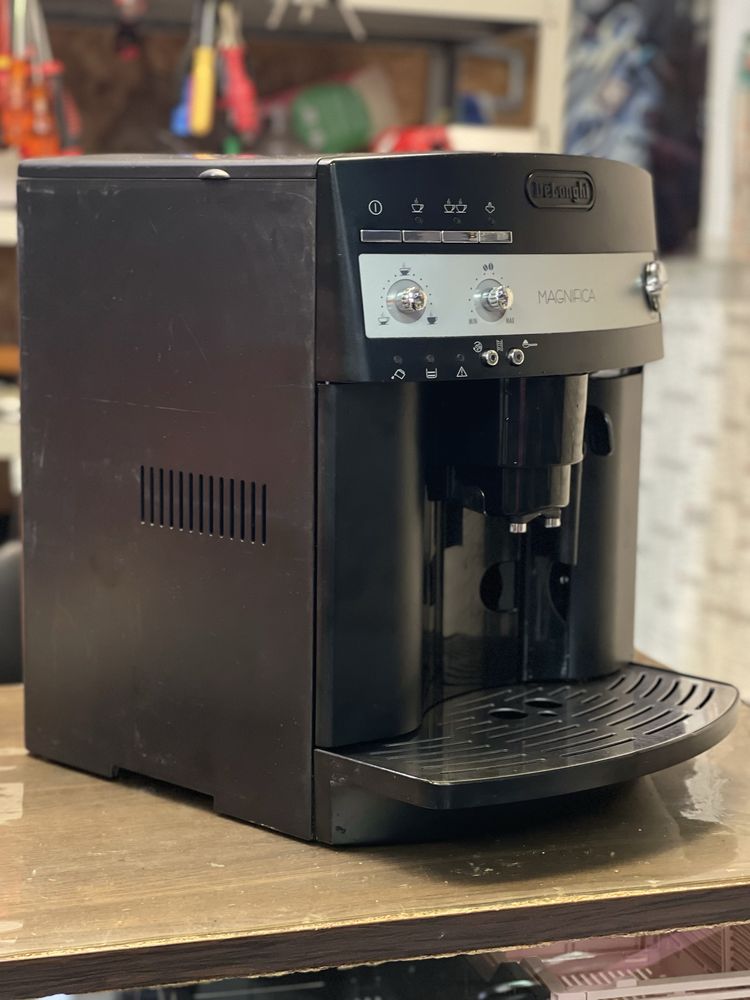 Кафеавтомати | Кафемашини DeLonghi Magnifica ESAM 3000.B