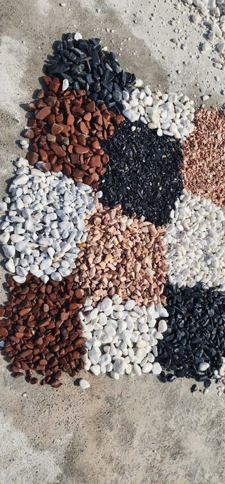 Цветнийи камни галка