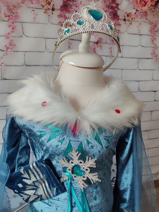 Rochiță Crăiasa Zăpezii noua 3 4 ani 104 110