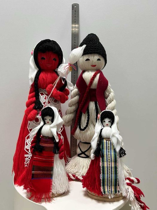 Мартеници на едро