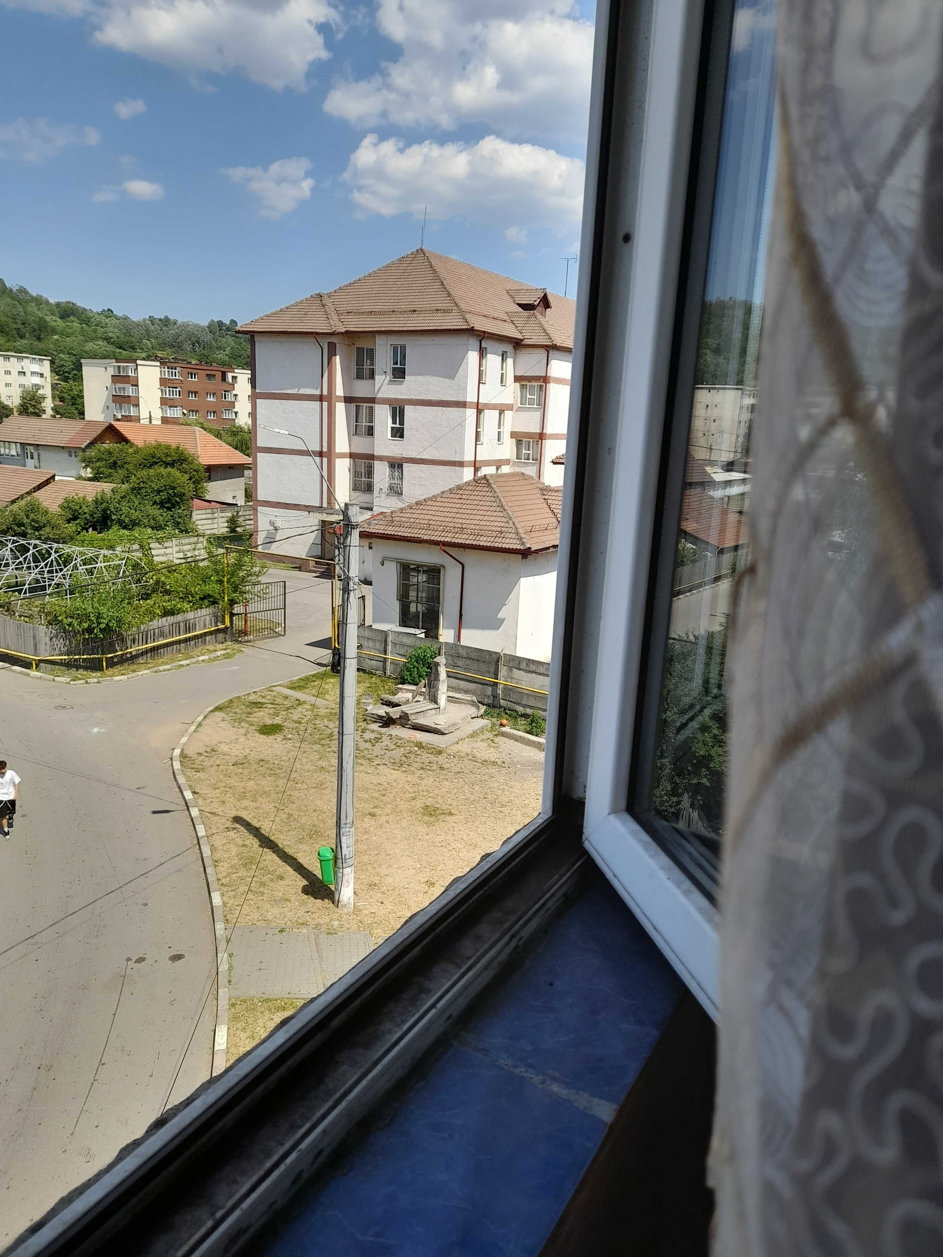 Vand apartamant (prelungire contract)