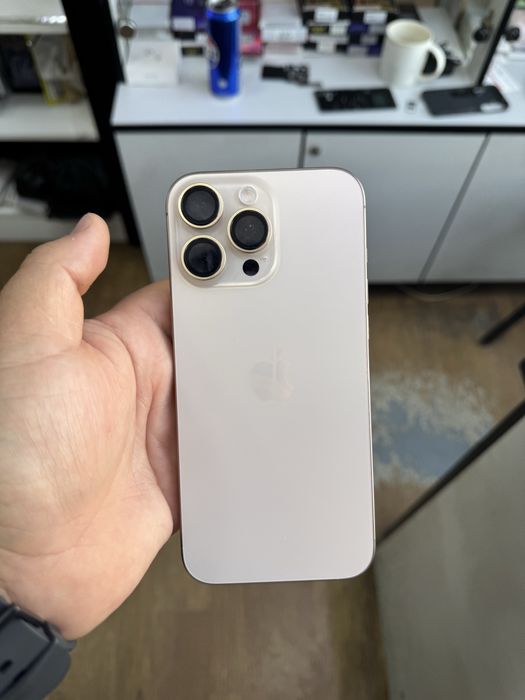 Продам iphone 16 Pro Max 256Gb 100% e-sim