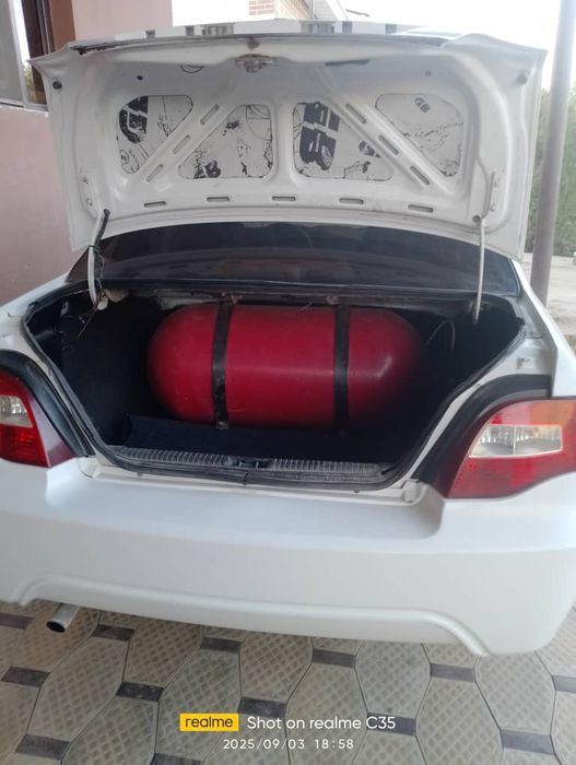 Nexia 2 sotiladi 2009 yil .160ming km probeg sons