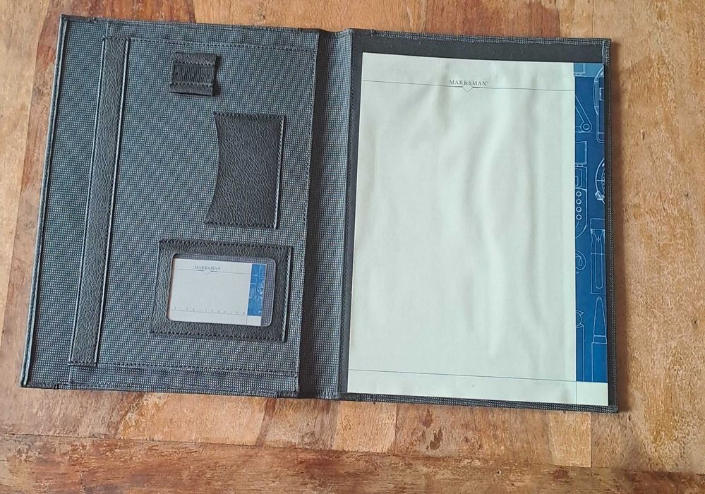 папка луксозна за документи черна Марксман Marksman Размер А4