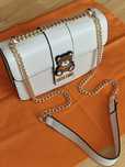 Geanta bej,super model import Italia,logo metalic auriu