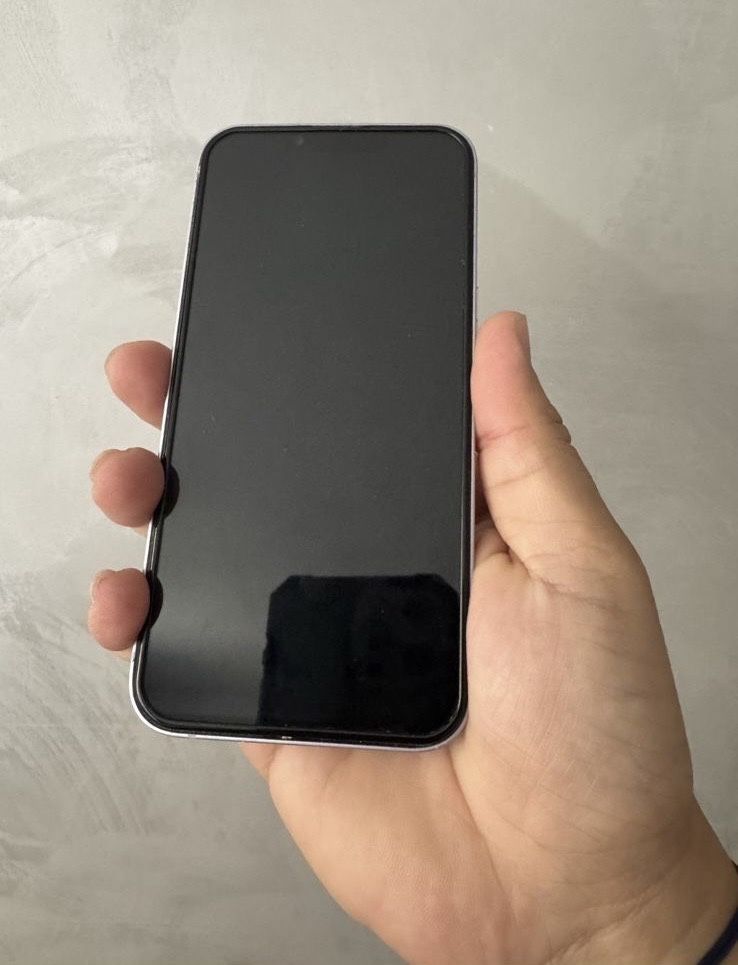 Прдается iphone 14
