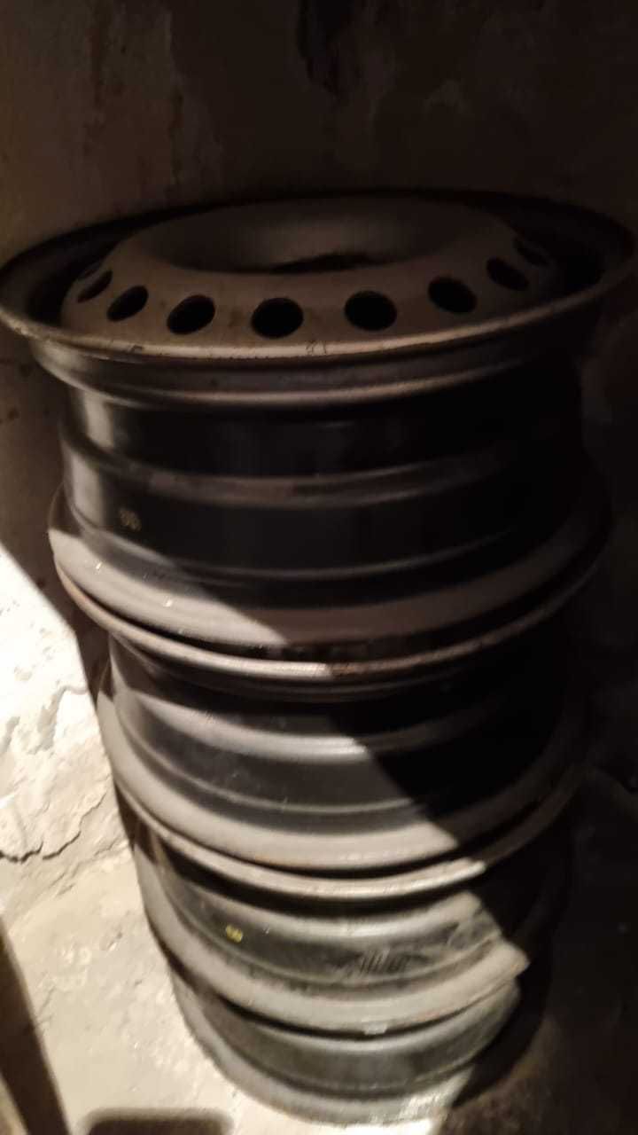Комплект резины 205/65/R15 (c) Michelin