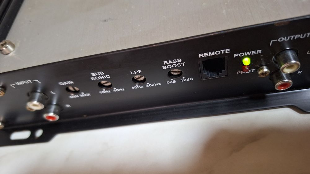 Amplificator Magnat subwoofer Kenwod