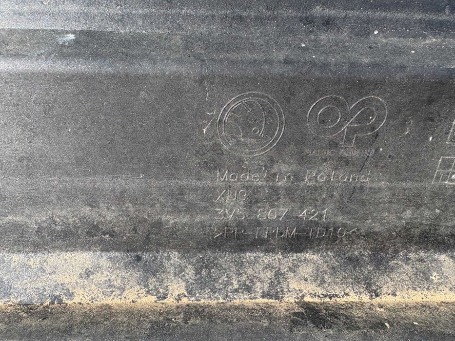 Bara spate Skoda Superb 3 berlina dupa 2015 cod 3V5807421