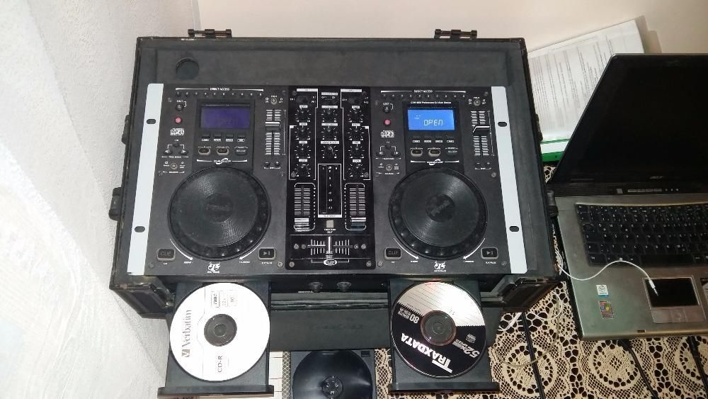 Vand 2 boxe Reflex 300 W