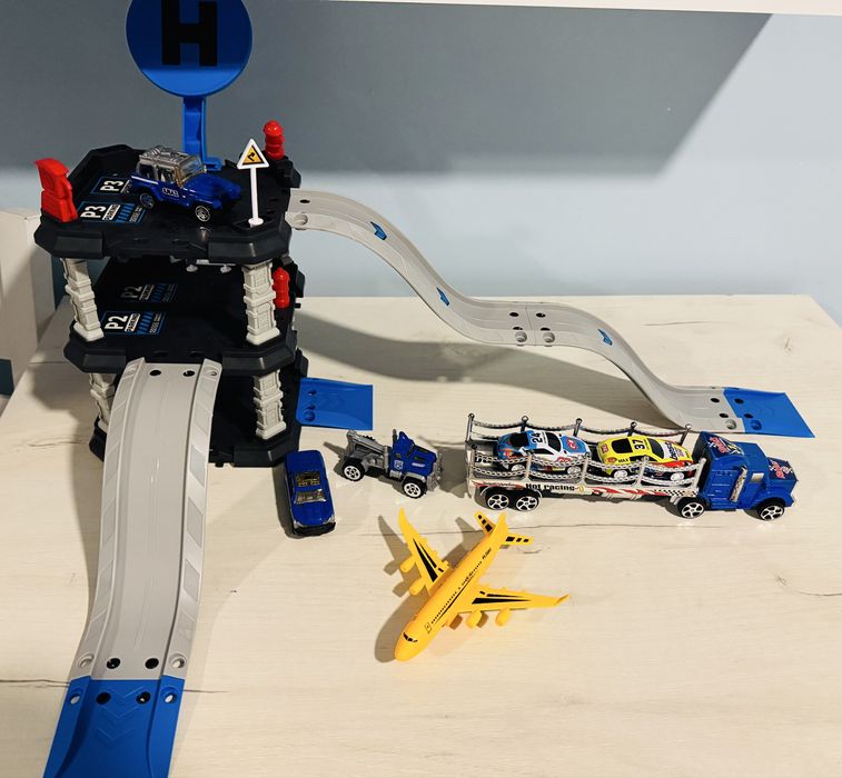 Лот     играчки бебешки