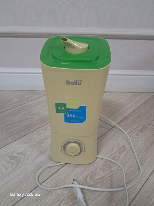 Увлажнитель воздуха Ballu UHB-200.