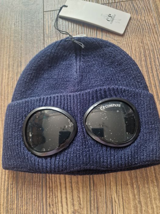 Страхотна мъжка зимна шапка C.P. COMPANY,  HB и S.I.