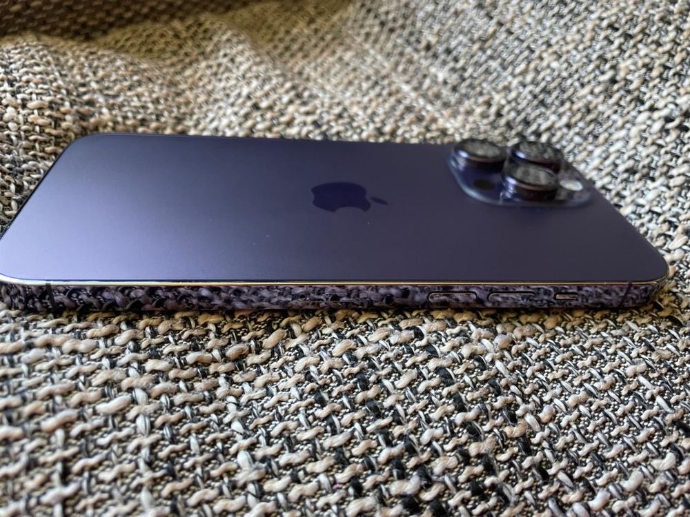 Iphone 14 pro max .
