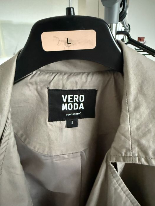 Pardesiu gri veromoda