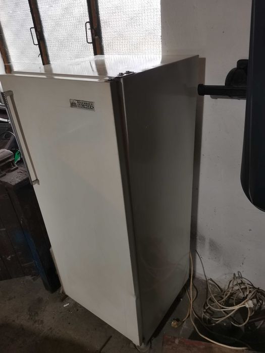 Frigider, 240 l, stare buna