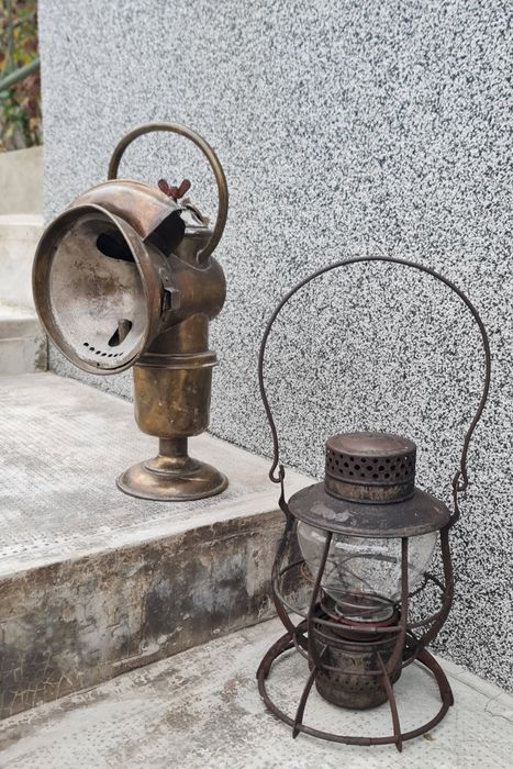 Lămpi stil loft diferite modele