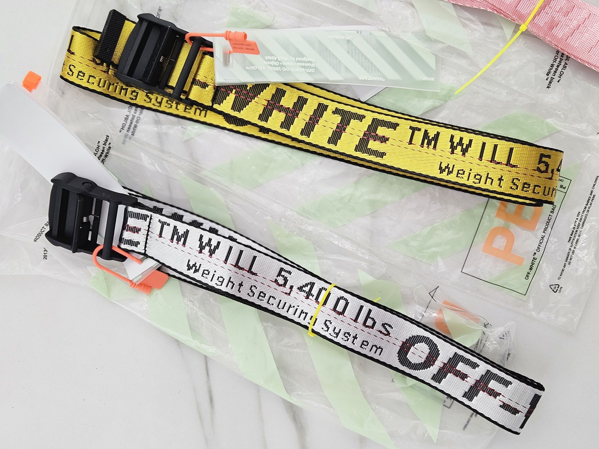 Оригинални колани off white