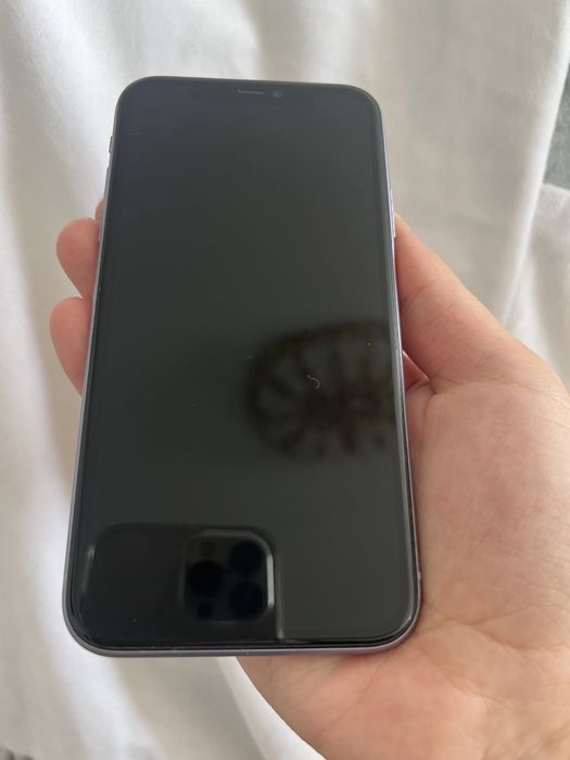 Продам айфон 11 128гб