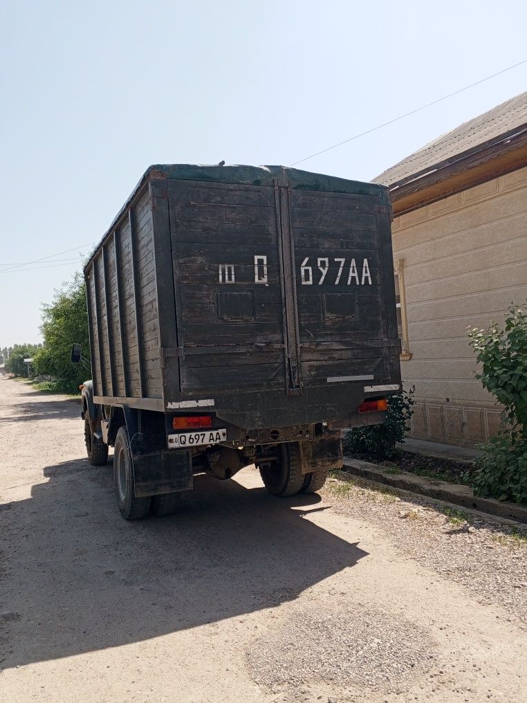 ЗИЛ 130 сотилади.