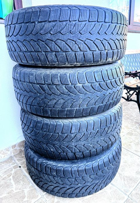 4 anvelope iarnă Bridgeston