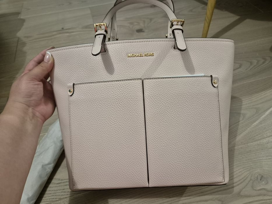 Geanta Michael Kors Jet Set Medium noua, originala. Culoare roz pudra.