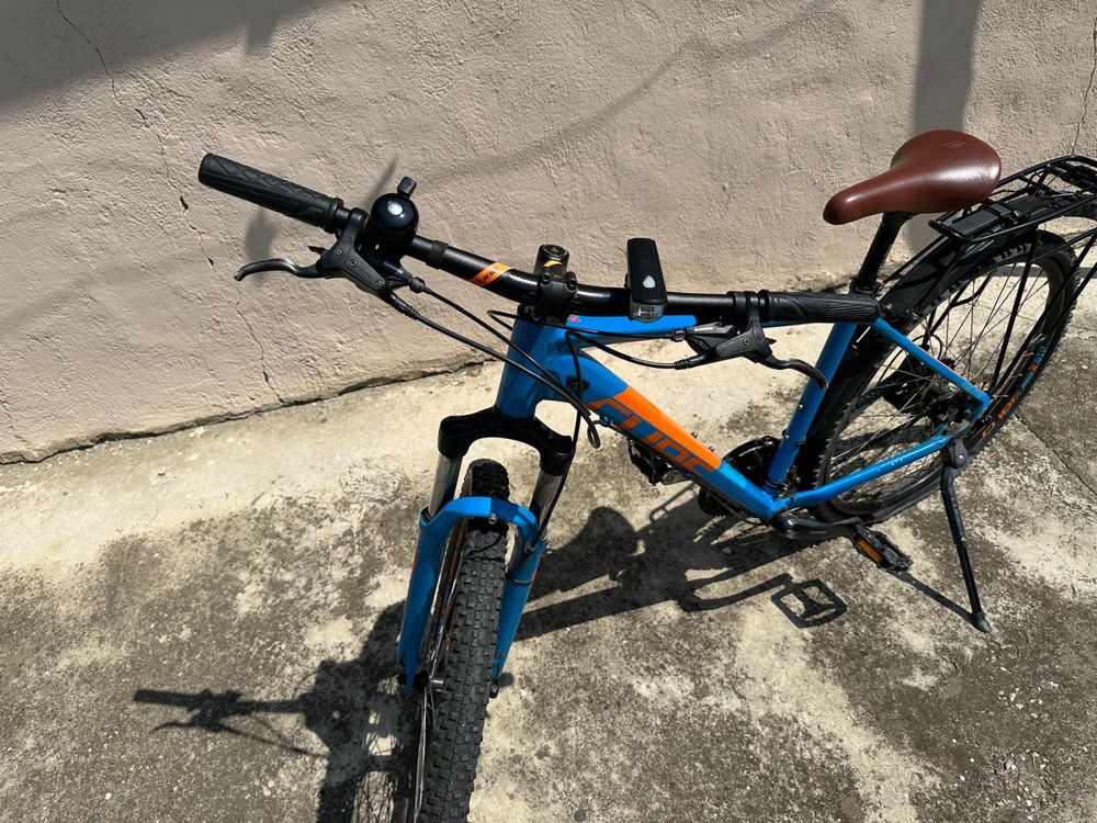Vand bicicleta BULLS si CUBE