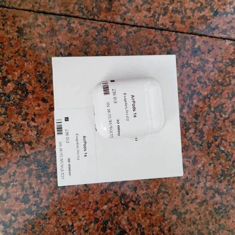 AirPods 1s /Ломбард